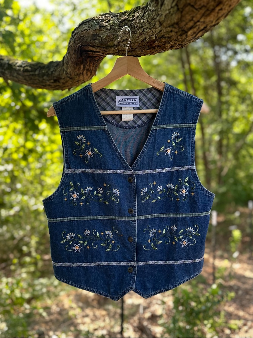 Vintage 1990s Jantzen Dark Blue Denim Embroidered Floral Vest Size large